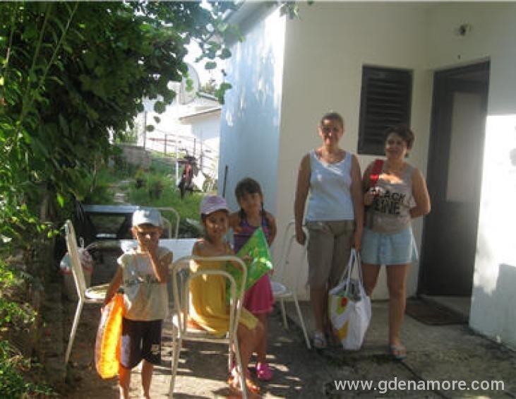 MI SMO DOSLI SAMO SA MAMAMA